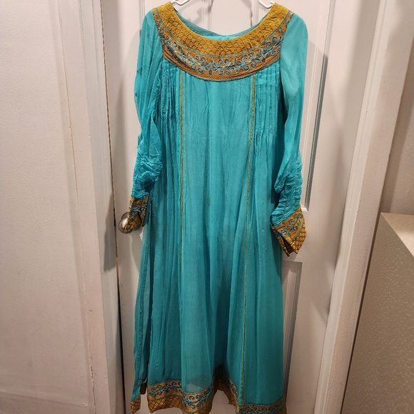 C green color long air line shirt with Embroidery lace in M size - Picture 11 of 16